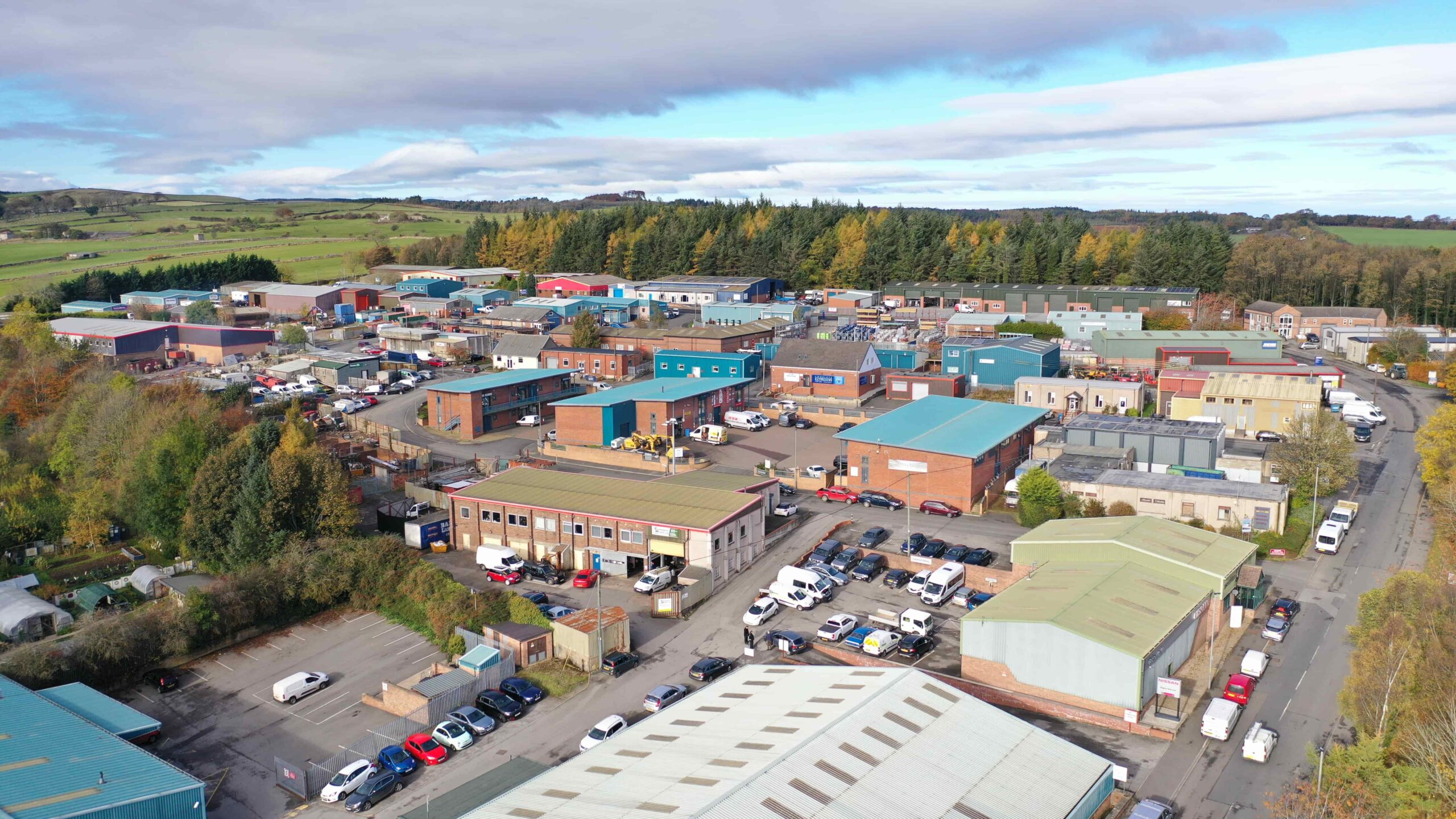 invest-strategic-gallowfields-trading Aerial photograph of the Gallowfields Trading estate showing multiple units of different shapes and sizes.
